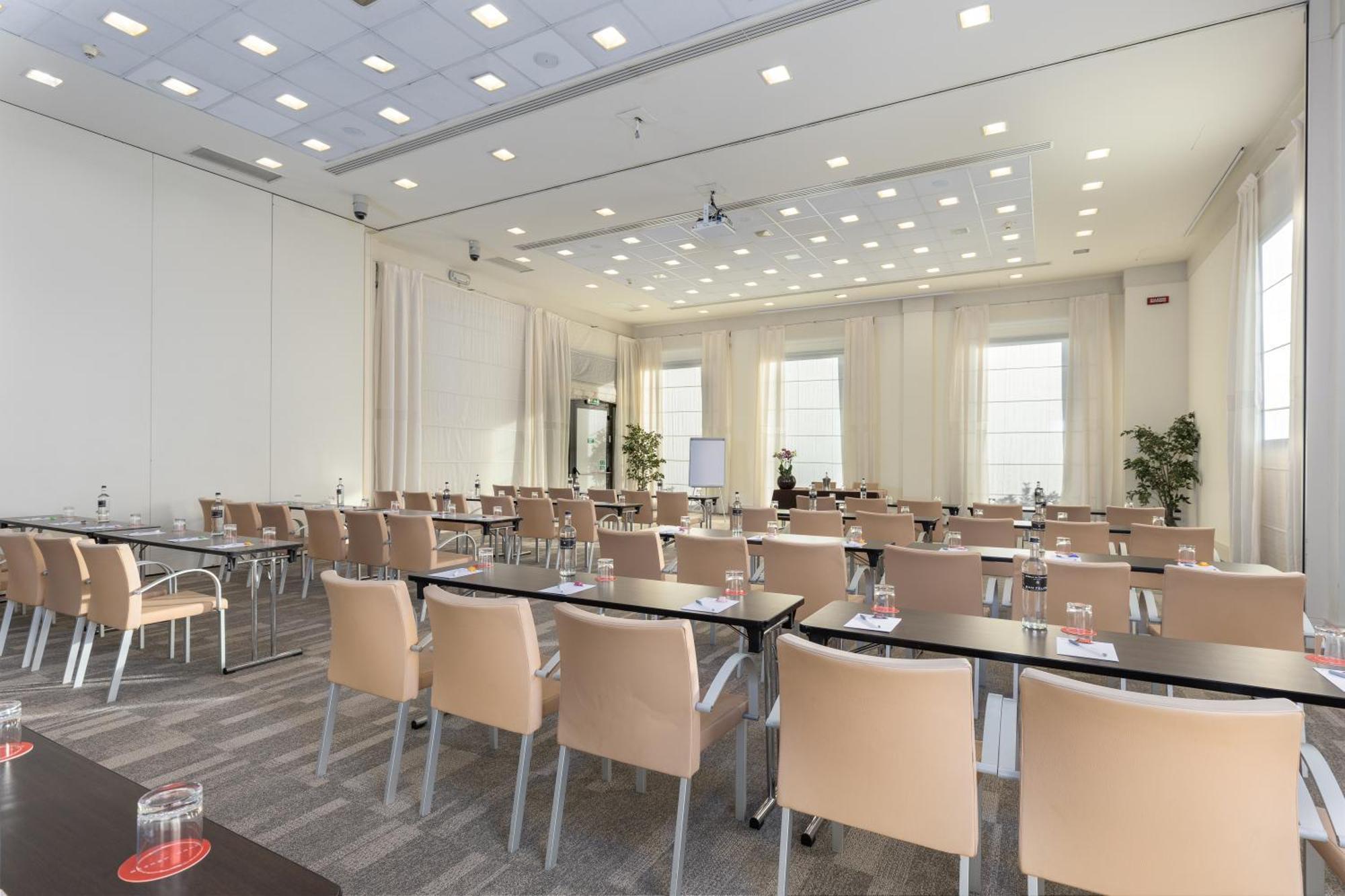 Hilton Garden Inn Florence Novoli Екстер'єр фото